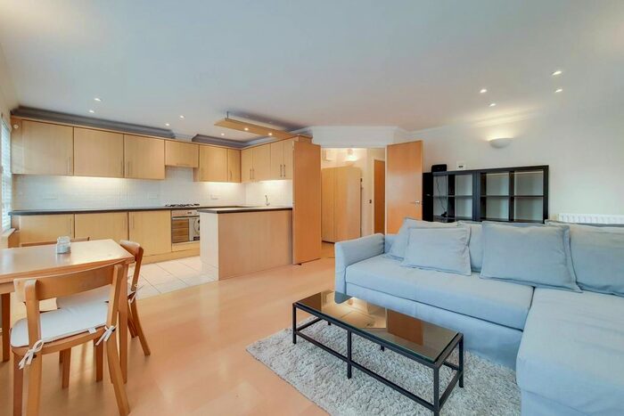 1 Bedroom Flat To Rent In Cable Street, Shadwell, London, E1