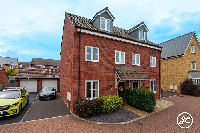 3 Bedroom Semi-Detached House For Sale In Aster Close, Wilstock Village, Bridgwater, TA5