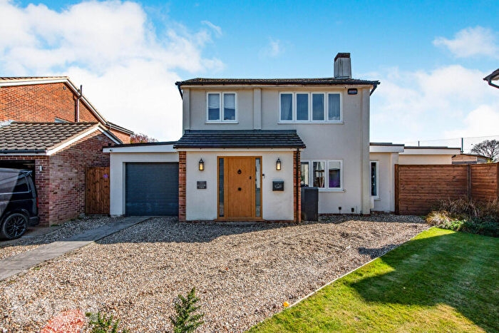 4 Bedroom Detached House For Sale In Grenville Close, Meopham, DA13