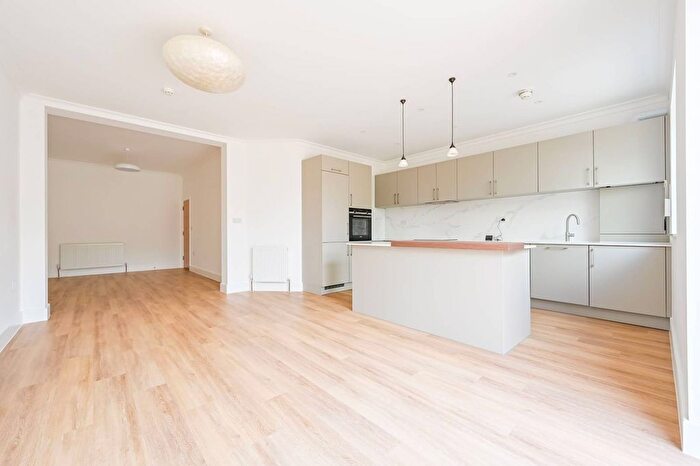 1 Bedroom Flat To Rent In Wightman Road, Harringay, London, N4