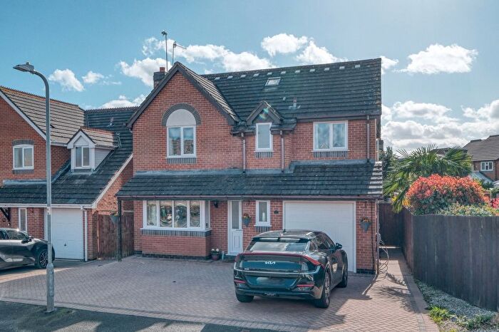 5 Bedroom Detached House For Sale In Talavera Road, Norton, Worcester, WR5