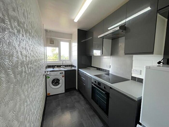 2 Bedroom Flat To Rent In Princeton House, West Bridgford, NG2