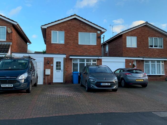 3 Bedroom Link Detached House To Rent In Norman Road, Penkridge, Staffs ST19