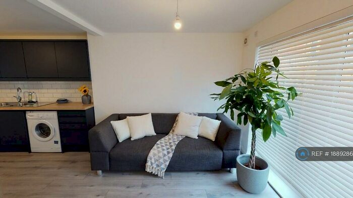 7 Bedroom Terraced House To Rent In St. Pauls Road, Southsea, PO5