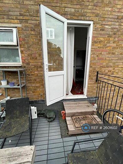1 Bedroom Flat To Rent In Royal College Street, London, NW1