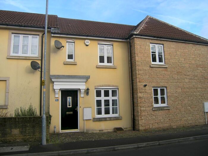2 Bedroom Property To Rent In Nine Acre Drive, Corsham SN13