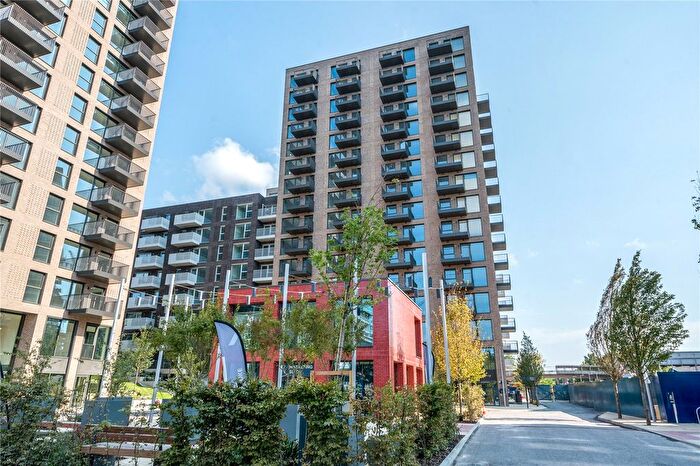 Studio To Rent In Henley Cross, London, SE3