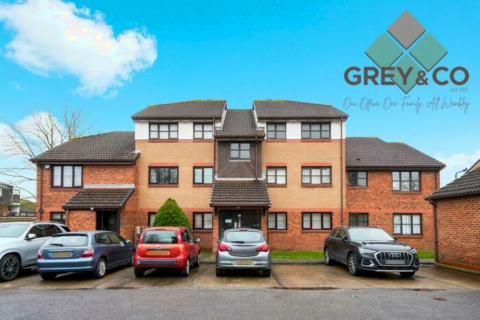 2 Bedroom Flat To Rent In Conifer Way, Wembley, Greater London, HA0