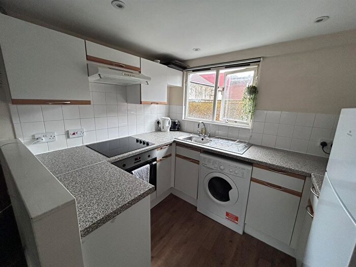 1 Bedroom Flat To Rent In Gabriels Hill, Maidstone, ME15