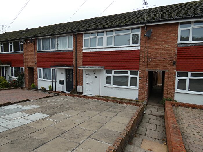 3 Bedroom Terraced House To Rent In Inkerman Road, Knaphill, GU21