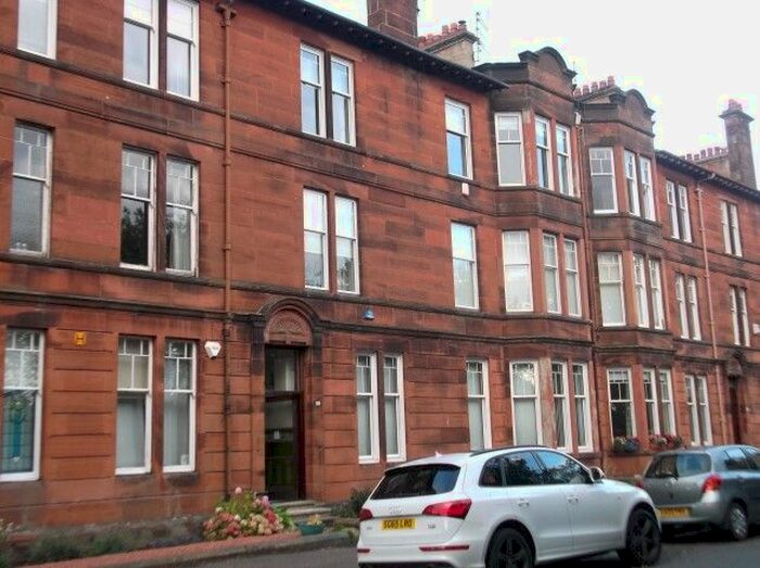 3 Bedroom Flat To Rent In Kirkcaldy Road, Pollokshields, Glasgow, G41