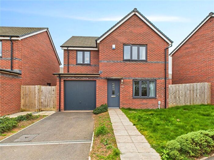 4 Bedroom Detached House For Sale In Aldridge Place, Tithebarn, Exeter, Devon, EX1