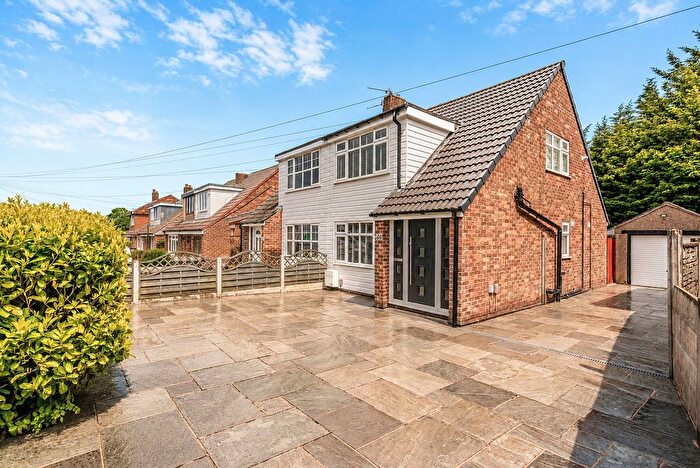 3 Bedroom Semi-Detached House For Sale In Pennine Avenue, Euxton, PR7