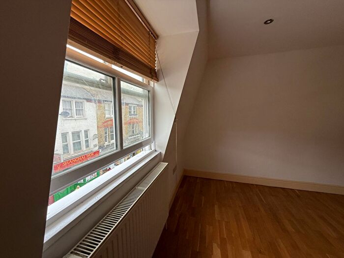 1 Bedroom Flat To Rent In Church Road, Crystal Palace, London, SE19
