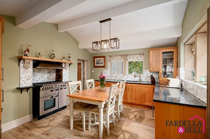 4 Bedroom Detached House For Sale In Edge End Lane, Nelson, BB9