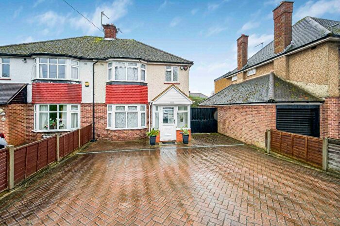 3 Bedroom Semi-Detached House To Rent In Long Lane, Hillingdon, Uxbridge, UB10