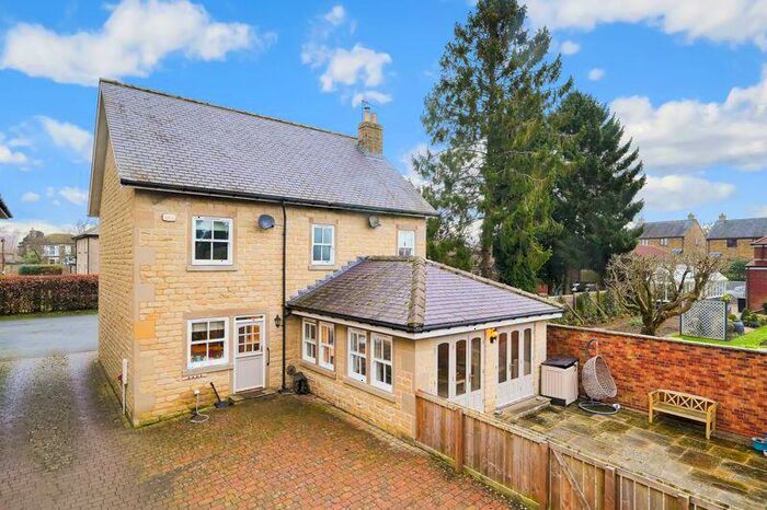 4 Bedroom Detached House For Sale In Petersham House, Rodney Terrace, Masham, Ripon, North Yorkshire, HG4