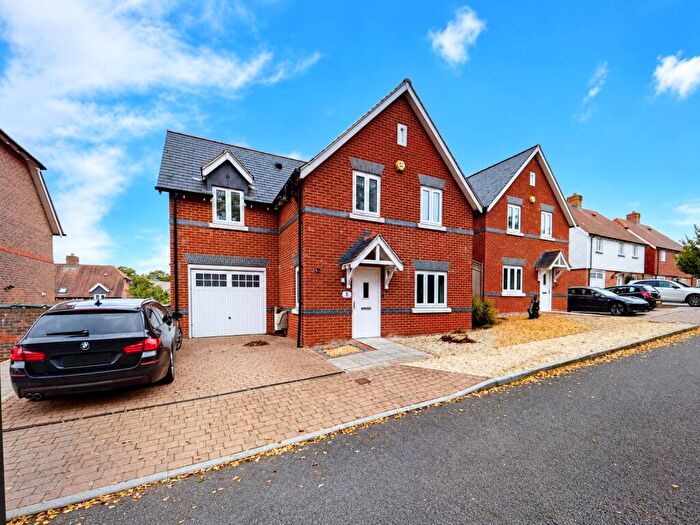 5 Bedroom Detached House For Sale In Bowline Drive, Hailsham, BN27