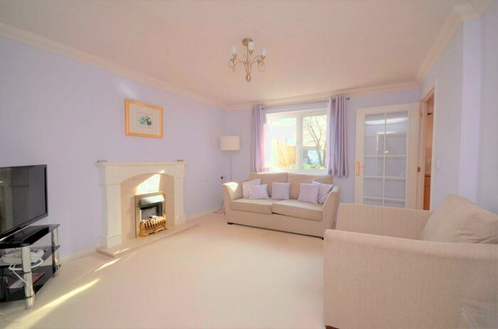 1 Bedroom Apartment For Sale In Chesham Road, Amersham, HP6