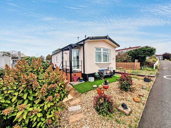 1 Bedroom Park Home For Sale In Exeter, EX2