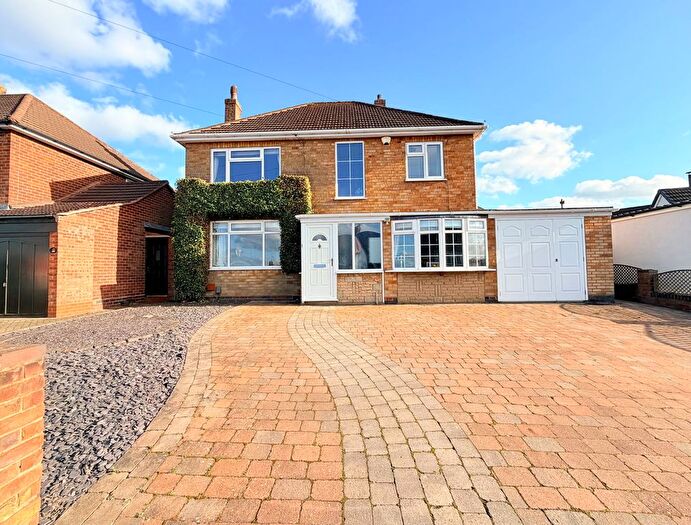 3 Bedroom Detached House For Sale In Heath Road, Hollywood, B47