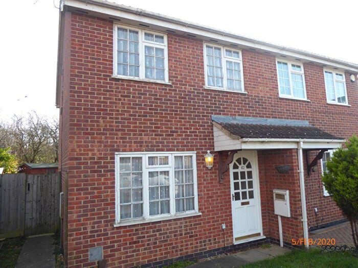 3 Bedroom House To Rent In East Rising, East Hunsbury, Northampton, NN4