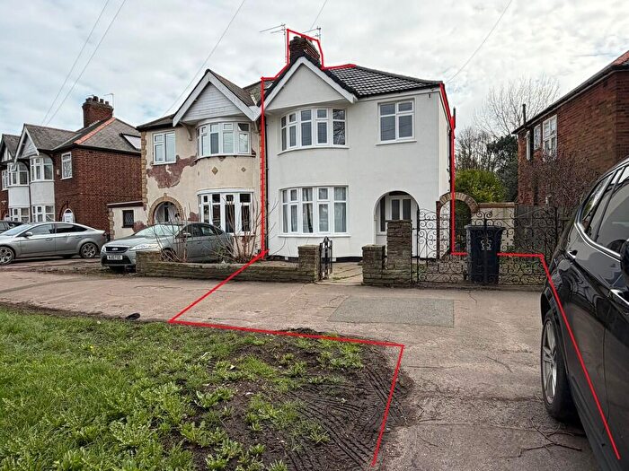 3 Bedroom Semi Detached House To Rent In Henley Road, Leicester, LE3
