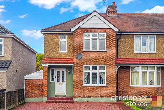 3 Bedroom End Of Terrace House For Sale In Brookfield Gardens, Cheshunt, Hertfordshire, EN8