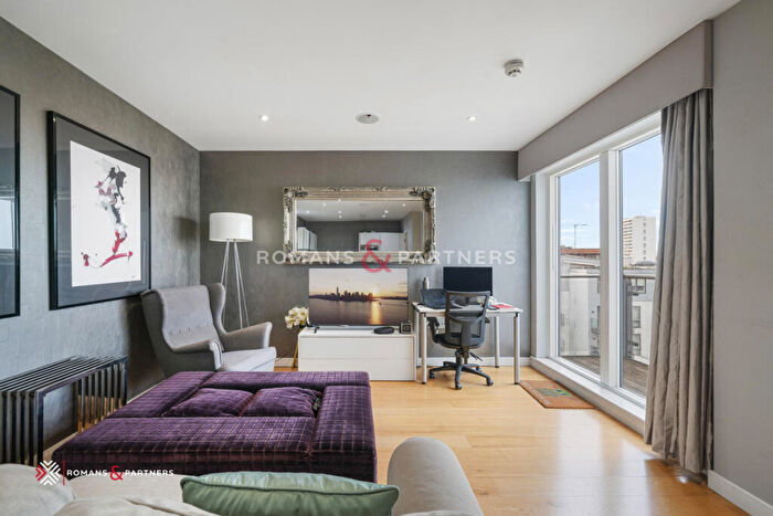 3 Bedroom Apartment For Sale In Ceram Court, Seven Sea Gardens, Bromley By Bow, E3