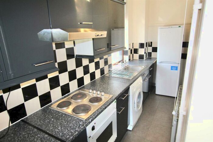 4 Bedroom Apartment To Rent In Cromwell Street, Arboretum, NG7