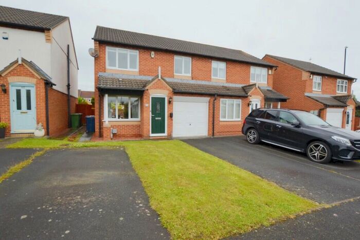 3 Bedroom Semi-Detached House To Rent In Whernside Close, Washington, Tyne And Wear, NE37