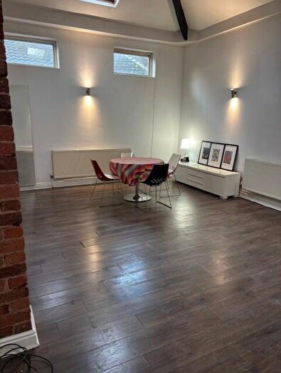 2 Bedroom Flat To Rent In Benson Street, Liverpool, Merseyside, L1