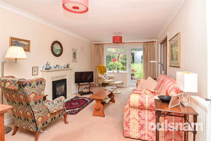 4 Bedroom Detached House For Sale In Oakfield Road, Selly Park, Birmingham, B29