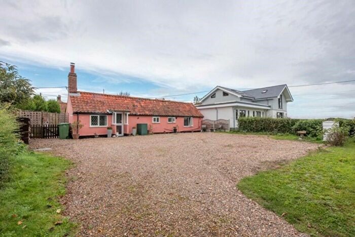 2 Bedroom Detached Bungalow For Sale In Low Road, Friston, Saxmundham, IP17