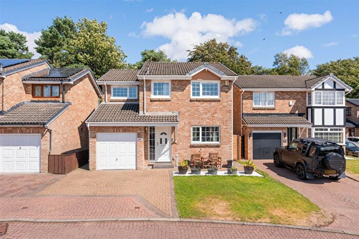 4 Bedroom Detached House For Sale In Martin Brae, Livingston, EH54