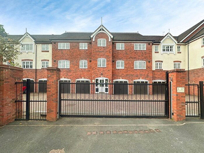 1 Bedroom Flat For Sale In Cygnet Close, Compton, Wolverhampton, WV6