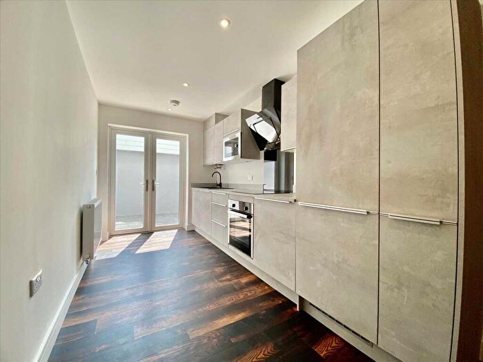 2 Bedroom Apartment To Rent In The Old Chapel, F Alfred Road, Plymouth, PL2