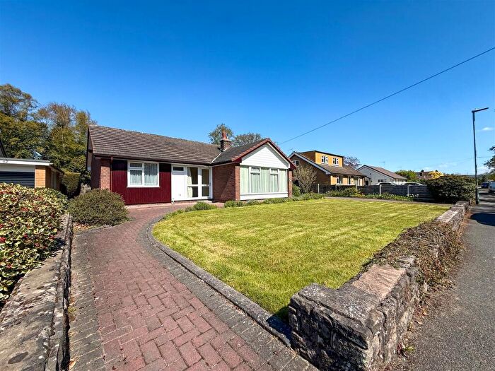3 Bedroom Bungalow For Sale In Sandbach Road, Congleton, CW12