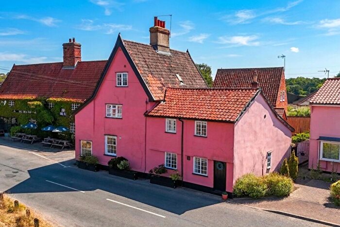 6 Bedroom Detached House For Sale In Denmark Street, Diss, IP22