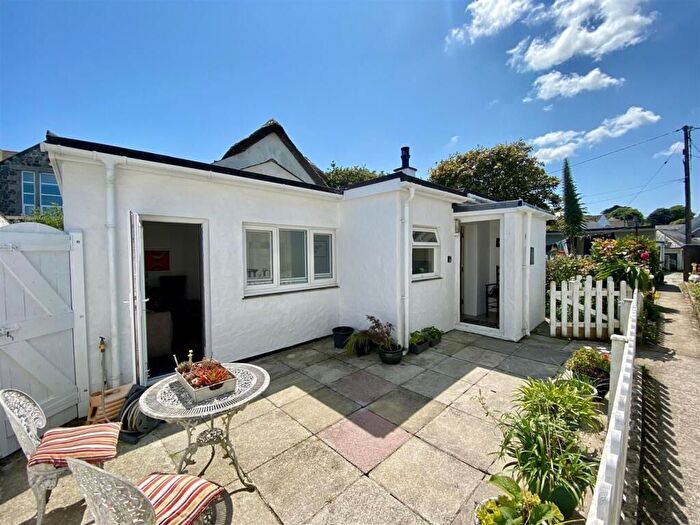 1 Bedroom Semi Detached Bungalow For Sale In Unique Property, St Keverne, TR12