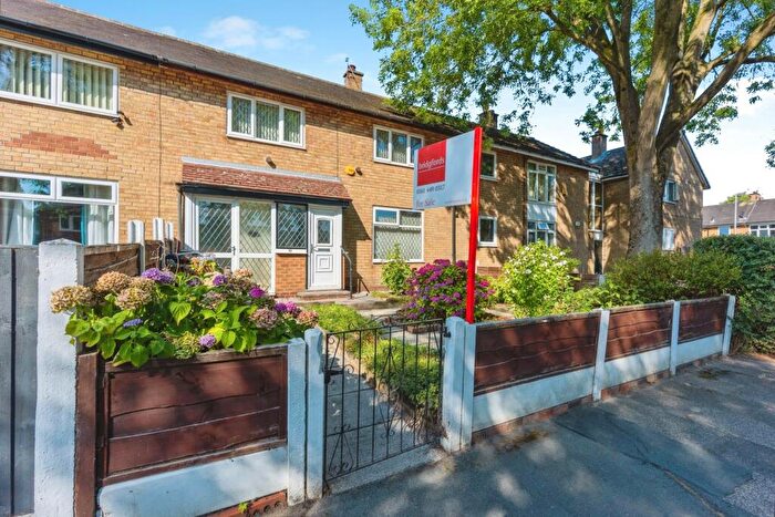 3 Bedroom Terraced House For Sale In Agecroft Road, Romiley, Stockport, Greater Manchester, SK6