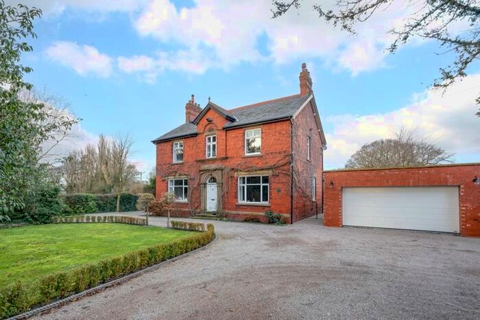 6 Bedroom Detached House For Sale In Southport Road, Ulnes Walton, PR26