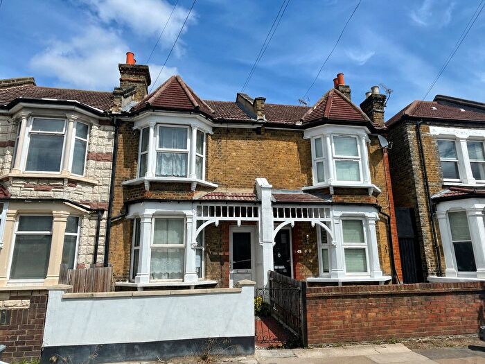 2 Bedroom Terraced House For Sale In Hawstead Road, London, SE6