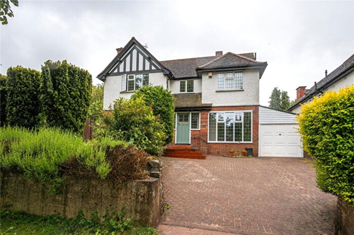4 Bedroom Detached House For Sale In Billesley Lane, Moseley, Birmingham, B13