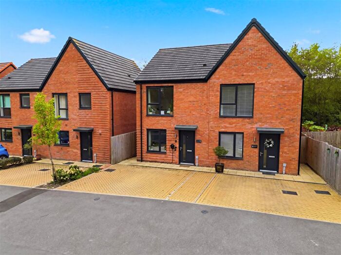 2 Bedroom Semi-Detached House For Sale In Woodcote Way, Walton, Chesterfield, S40