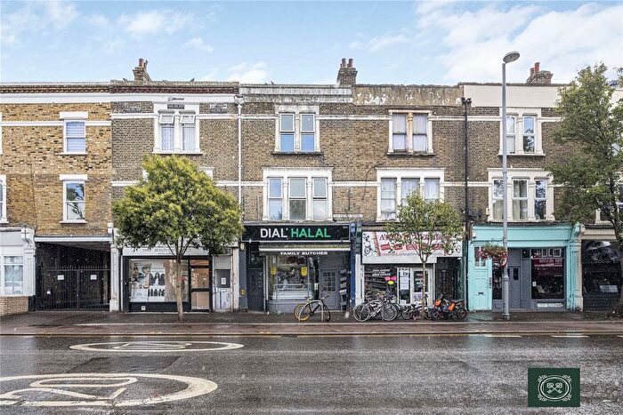 2 Bedroom Flat To Rent In Lea Bridge Road, London, E10