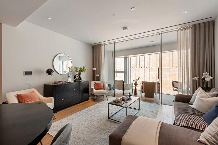3 Bedroom Flat For Sale In Alder House, Battersea Power Station, SW11