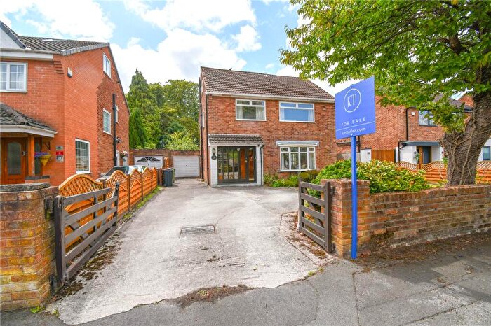4 Bedroom Detached House For Sale In The Paddock, Great Sutton, Ellesmere Port, CH66