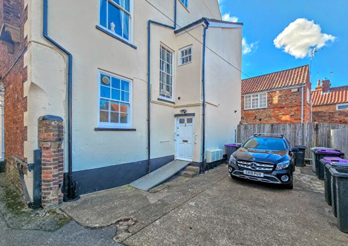 1 Bedroom Flat For Sale In Chequergate, Louth, LN11
