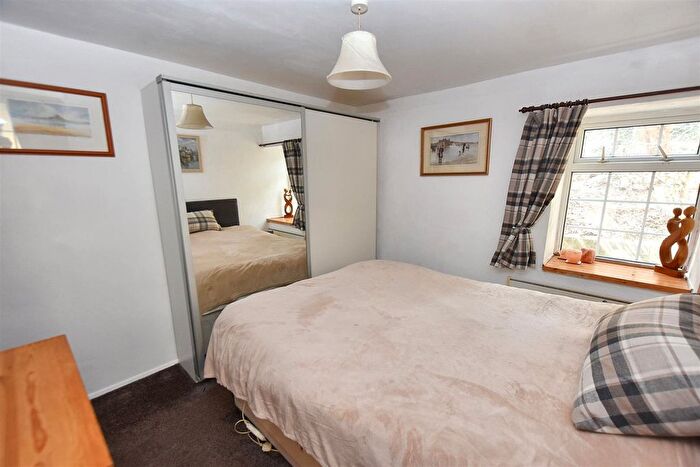 2 Bedroom Barn Conversion For Sale In Penhale Road, Carnhell Green, TR14